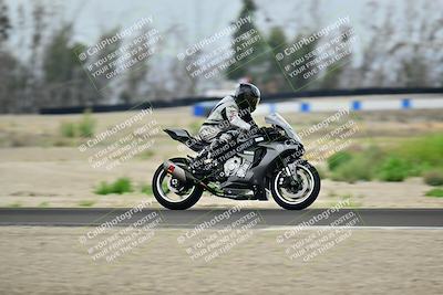 media/Apr-18-2025-TrackDaz (Fri) [[45f5874c44]]/C Group/Session 1 (Turn 7)/